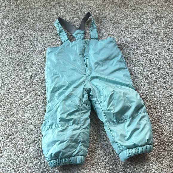 Cat and Jack Snow Bib - Picture 1 of 4